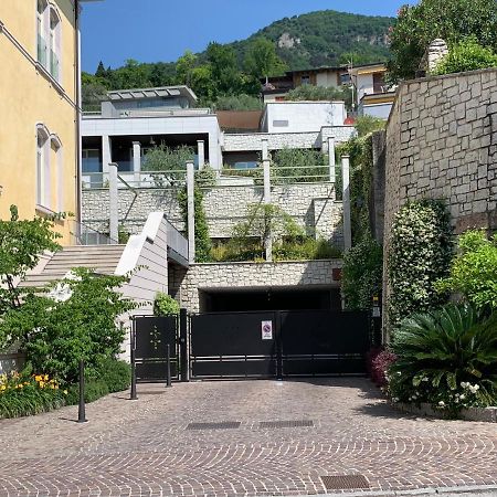 Daisy House: Nice Attic In The Historical Center Salò Εξωτερικό φωτογραφία
